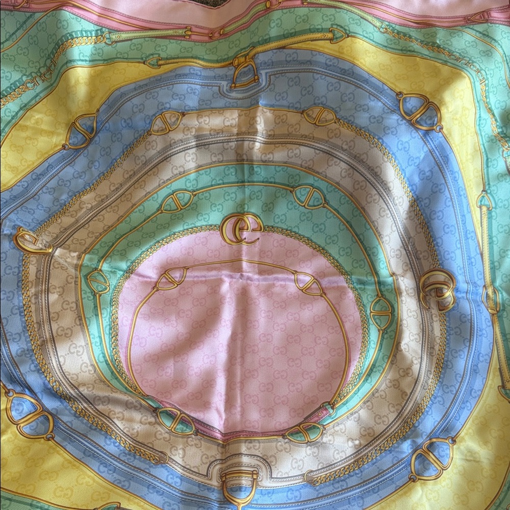 Gucci Pastel Silk Scarf with Gold Accents - Picture 5 of 11